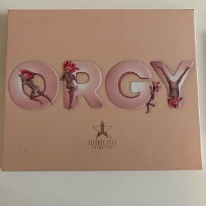 Jeffrey Star Orgy eyeshadow palette